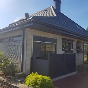 https://studio-lescale-du-monde.hotels-rhonealpes.com